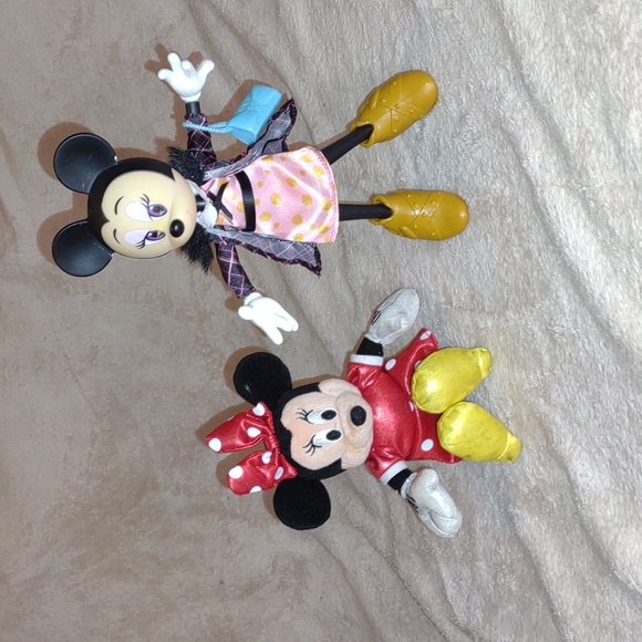 (2) 💖Minnie Mouses plush and poseible 6" 8" - Picture 2 of 9